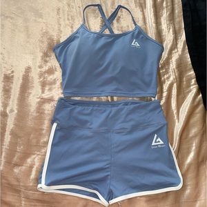 Size small scrunch butt booty shorts and crop top workout set blue and white